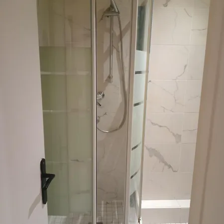 Proche Centre Apartment